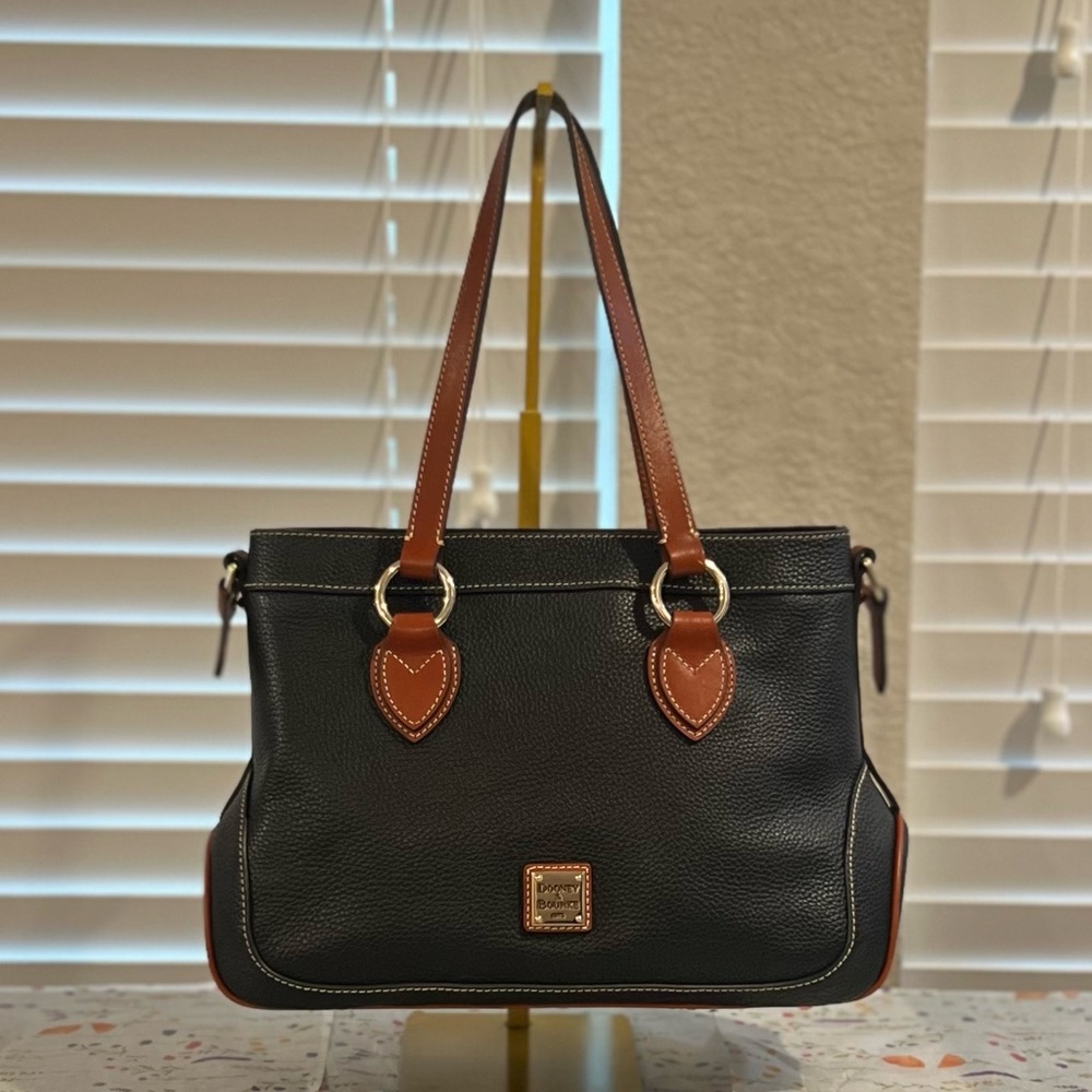 Dooney & Bourke Pebble Grain Shopper Shoulder bag in Navy blue
